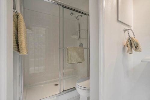 1121 Morningside Pl, Atlanta GA 30306-3061 exterior