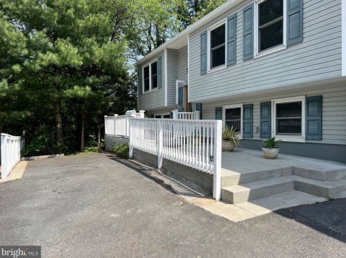 4417 1st Pl, Arlington VA  22204-1317 exterior