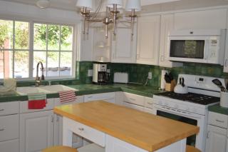 1572 Beverly Glen Blvd, Los Angeles CA  90077-3130 exterior