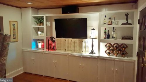 143 Levering St, Philadelphia PA  19127-1413 exterior