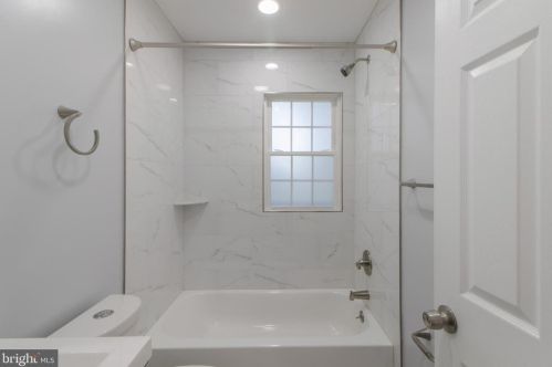 1514 Gridley Ln, Silver Spring MD  20902-3844 exterior