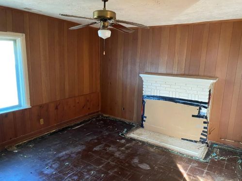 498 Barnett Dr, Atlanta GA 30354-1558 exterior