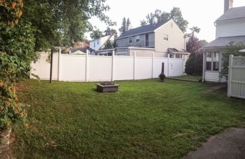 95 Abbott St, Springfield MA 01118-1603 exterior