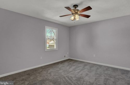 202 Georgetown Cir, Hanover PA 17331-2363 exterior