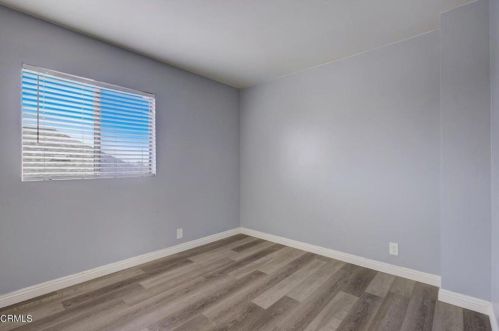 553 E St, Oxnard CA 93030-6983 exterior