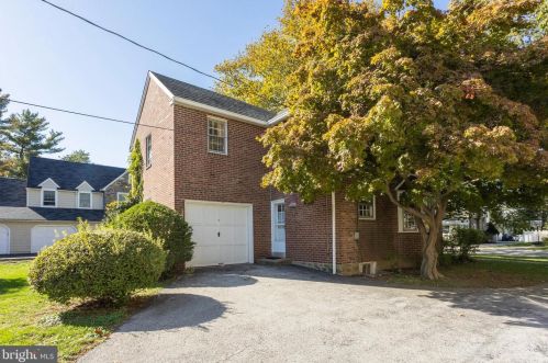 23 Cedarbrook Rd, Ardmore PA 19003-1618 exterior