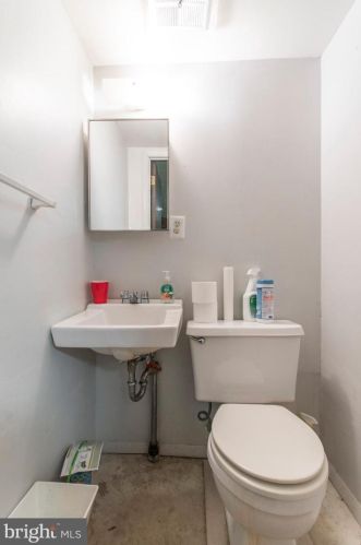 10201 Bustleton Ave, Philadelphia PA  19116-3764 exterior