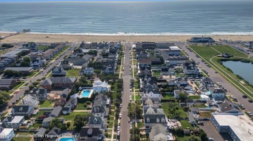 205 4 Ave, Belmar NJ 07719-5010 exterior