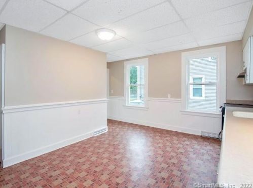 198 Elm St, Wallingford CT 06492-3229 exterior