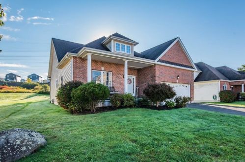 7 Rowland Farm Rd, Seymour CT 06478-1265 exterior