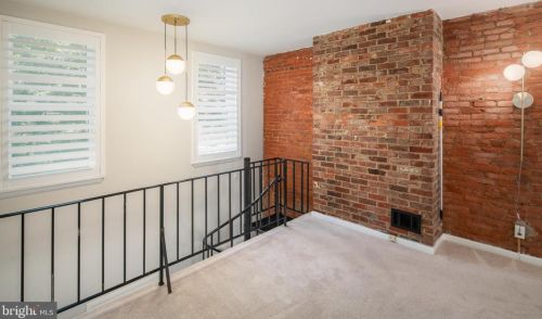 807 18 St, Philadelphia PA 19130-1502 exterior