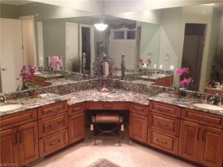 7477 Birkdale Ct, Cleveland OH  44139-5258 exterior