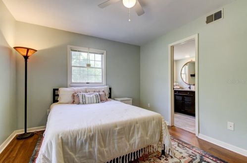 12216 Twin Br Acres Rd, Tampa FL 33626-3711 exterior