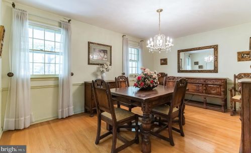 271 Lamplighter Ln, Huntingdon Valley PA 19006-3033 exterior