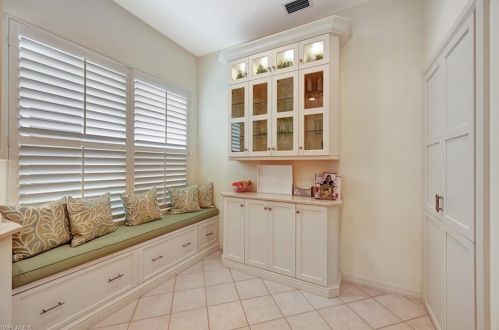 1826 Leamington Ln, Naples FL 34109-1452 exterior