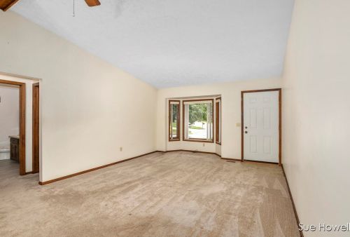 5887 La Casa Ct, Grand Rapids MI  49508-6294 exterior