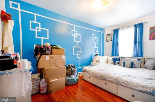 1903 30 St, Philadelphia PA 19121-1818 exterior