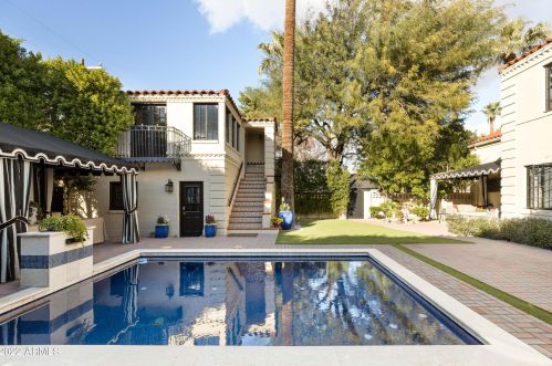 2050 11th Ave, Phoenix AZ  85007-1509 exterior