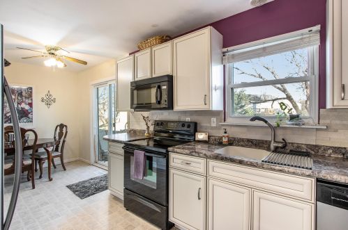 4508 Cedarcrest Ave, Kalamazoo MI 49024-9523 exterior