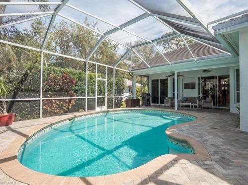 7525 Cordoba Cir, Naples FL 34109-7119 exterior