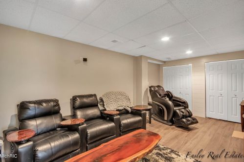 455 Macomb Ave, Grand Rapids MI 49534-3572 exterior