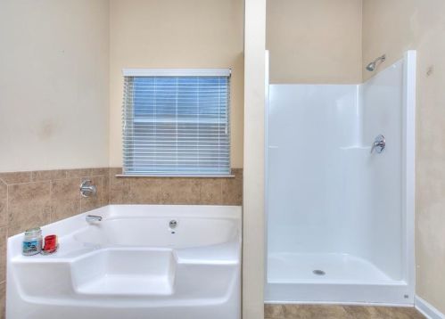 2241 Capella Cir, Atlanta GA  30331-3864 exterior