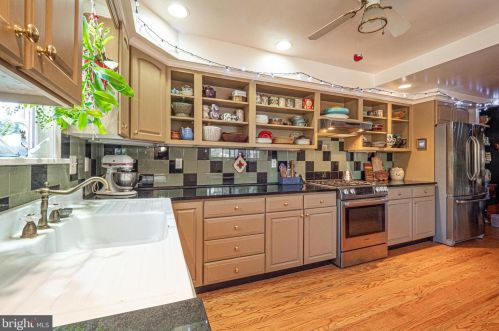 3 War Admiral Ln, Media PA 19063-5238 exterior