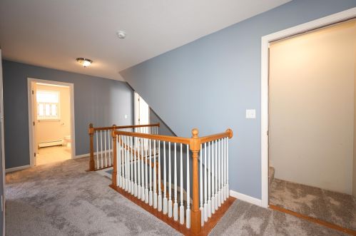 8 Graham Rd, Concord NH 03301-6900 exterior