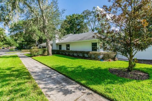 11506 Louvre Pl, Tampa FL 33617-2447 exterior