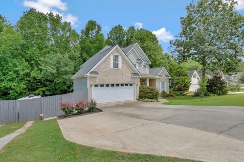 4021 Ashford Way, Gainesville GA 30507-9509 exterior