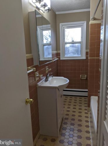 12 Gln Clair Dr, Trenton NJ 08618-1943 exterior