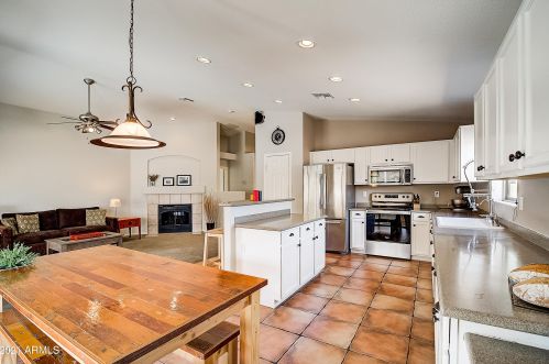 1729 Beautiful Ln, Phoenix AZ 85041-7622 exterior