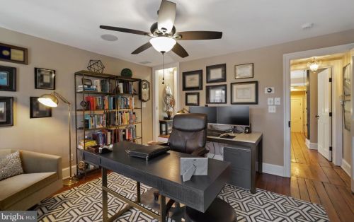 320 Patrick St, Alexandria VA  22314-2443 exterior