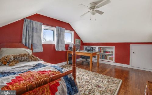 813 Crothers Ln, Rockville MD 20852-1104 exterior