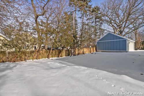 1225 Franklin St, Grand Rapids MI 49507-1236 exterior