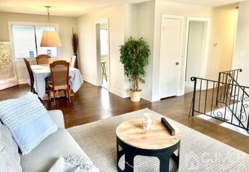 50 Lincoln Ave, Piscataway, NJ 08854-4867