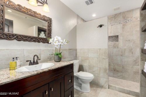 1660 King St, Tucson AZ 85749-8270 exterior