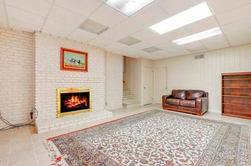 4815 Merlendale Ct, Atlanta GA 30327-3318 exterior