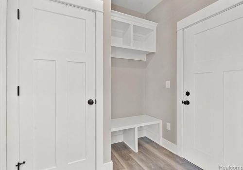 10478 Pne Vly Dr, Grand Blanc MI 48439-2677 exterior