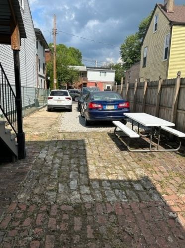 85 11th St, Pittsburgh PA  15222-4225 exterior