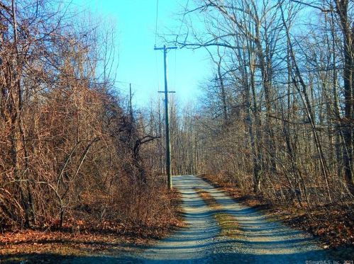 164 Cedar Lk Rd, Deep River CT 06417-1527 exterior