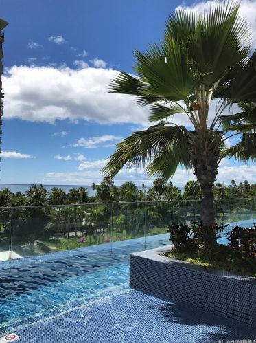 223 Saratoga Rd, Honolulu HI  96815-1942 exterior