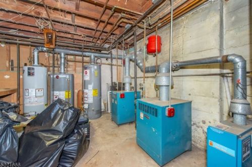 371 Claremont Ave, Montclair NJ 07042-4803 exterior