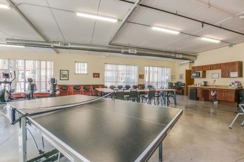 1948 Mitchell St, Milwaukee WI  53204-3158 exterior