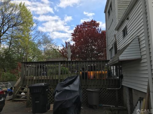 211 11th Ave, New Brunswick NJ 08904-3231 exterior