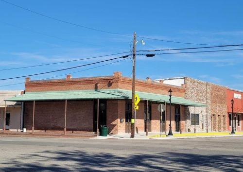 1222 Austin St, Hempstead TX  77445-4426 exterior