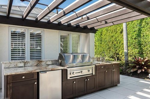 395 21 Ave, Naples FL 34116-6423 exterior