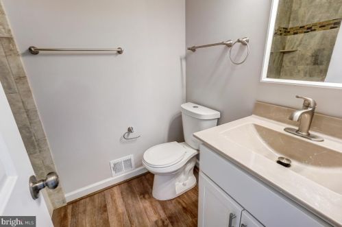 717 Twin Holly Ln, Silver Spring MD 20910-4665 exterior