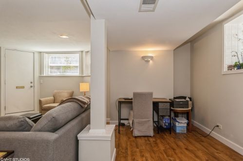 1642 Berwyn Ave, Chicago IL 60640-2007 exterior