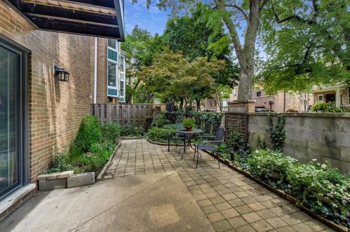 1122 Altgeld St, Chicago, IL 60614-2279